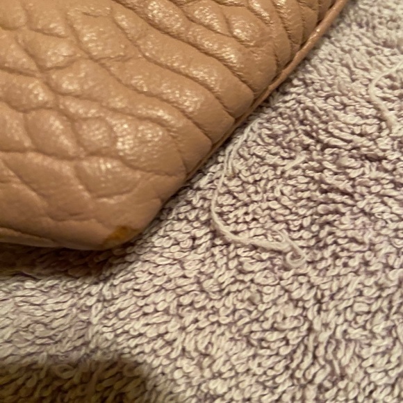 Vince Camuto Mauve leather pleated tote/crossbody/shoulder bag - Picture 4 of 17